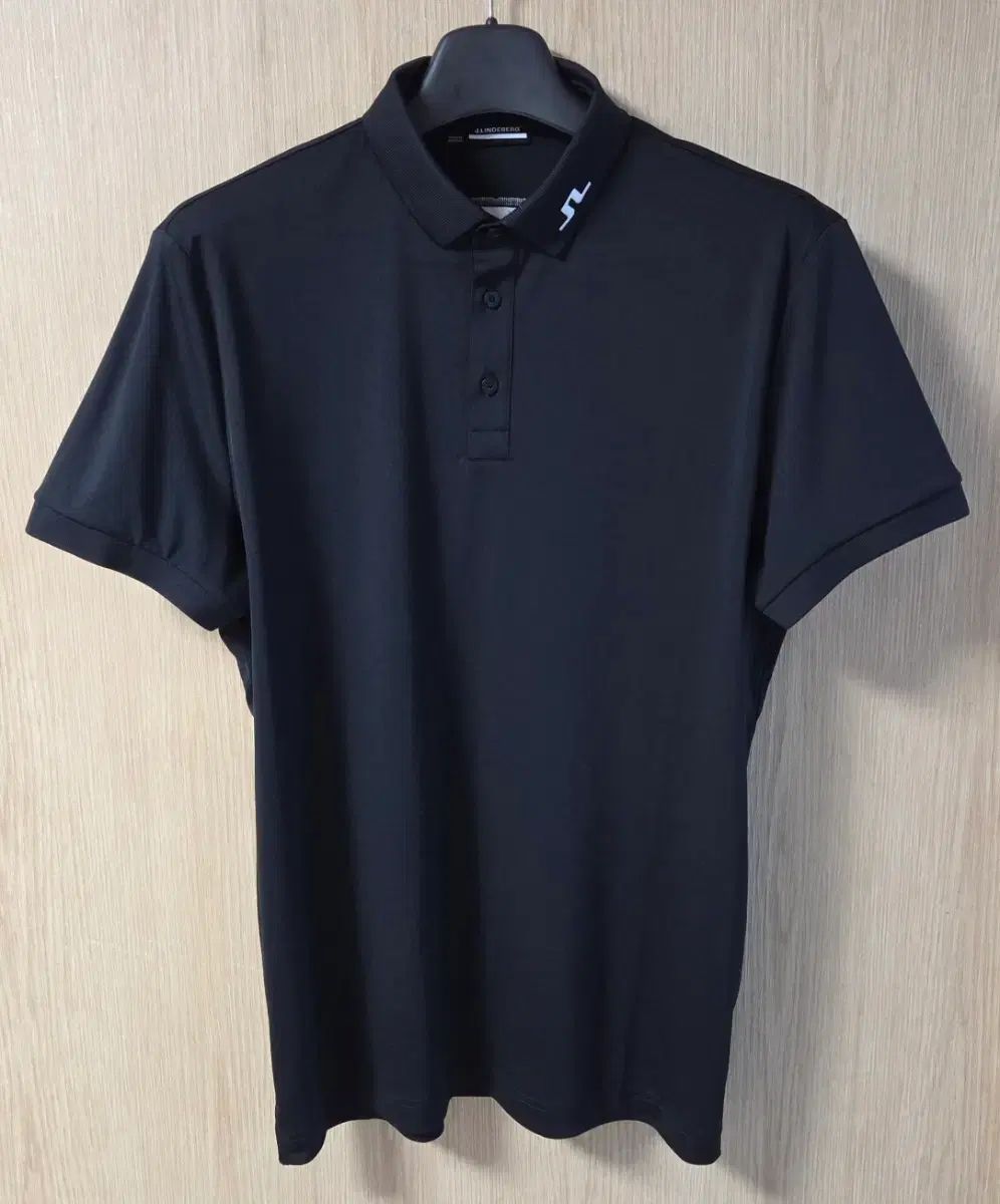 (着用画像) J.リンドバーグ 半袖 ゴルフ KARA Tシャツ pk