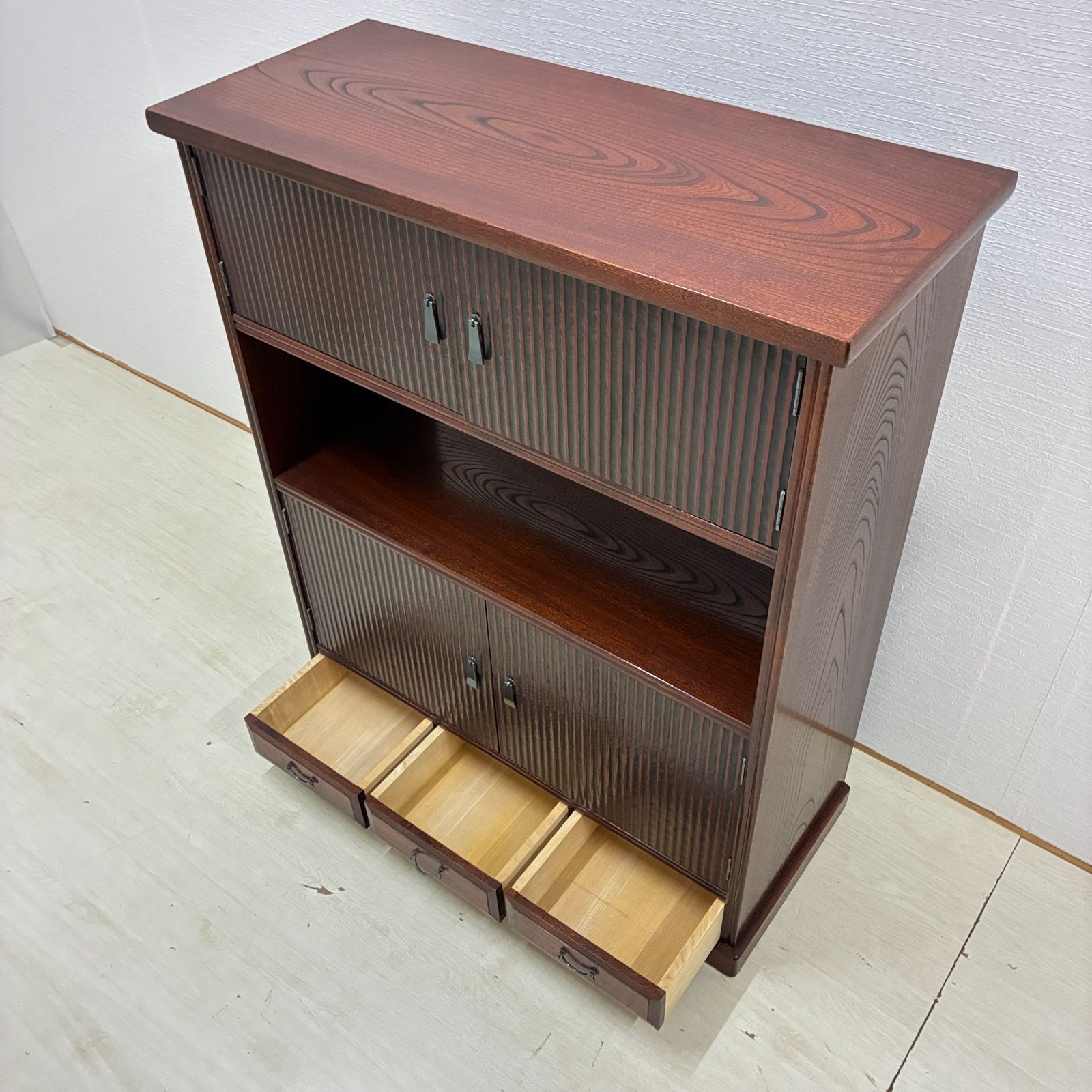美品　モリシゲ 　飾り棚　茶棚　水屋箪笥　茶箪笥　キャビネット　サイドボード モリシゲ】香川漆器 飾り棚 茶棚 水屋箪笥 茶箪笥 キャビネット サイド