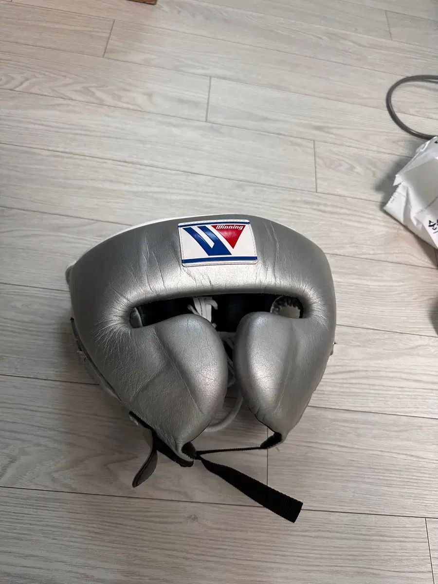 ウィニング ヘッドギア シルバー Lサイズ 出品