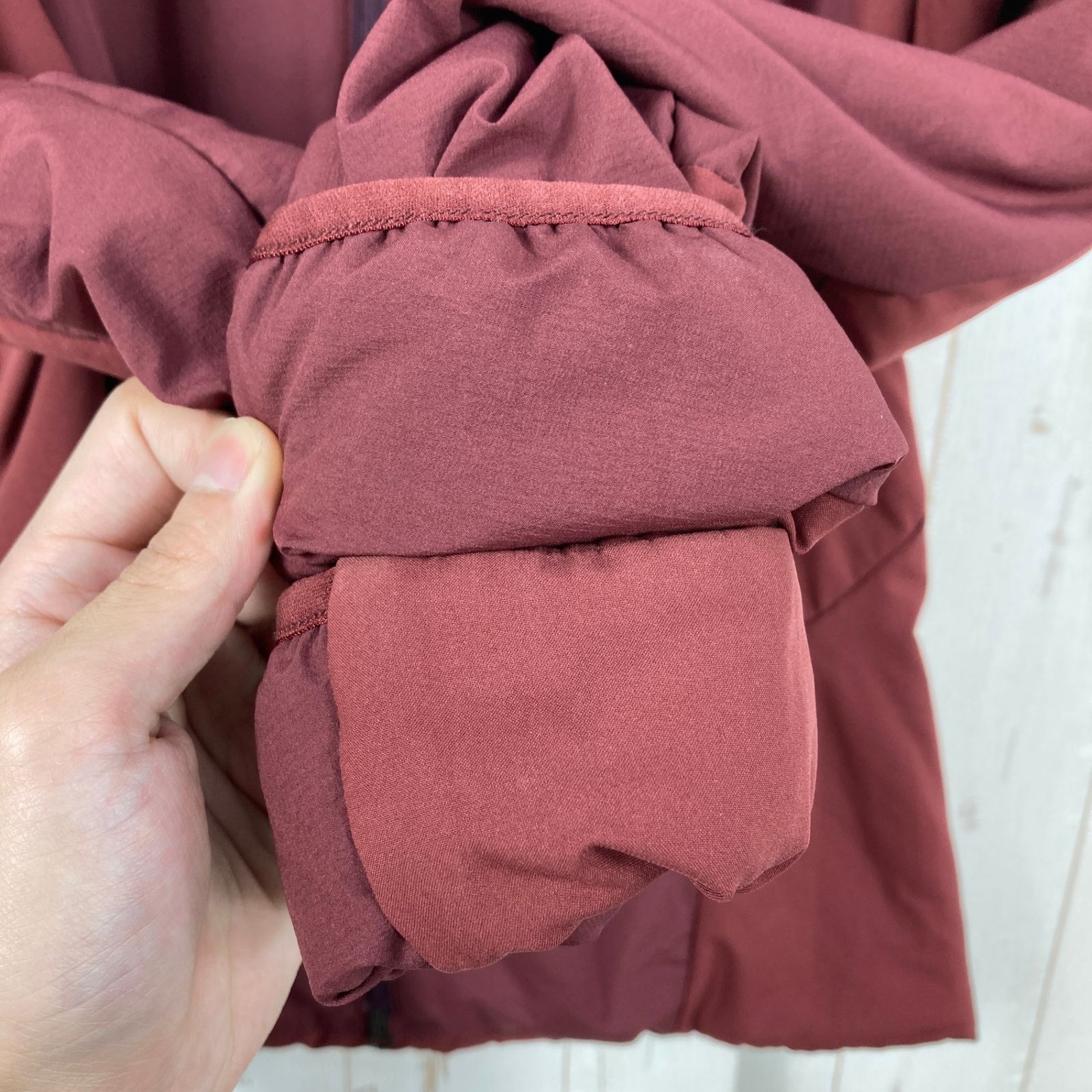📦️Women's XS レッド系 Houdini ( フーディニ ) シーナイン ロフト