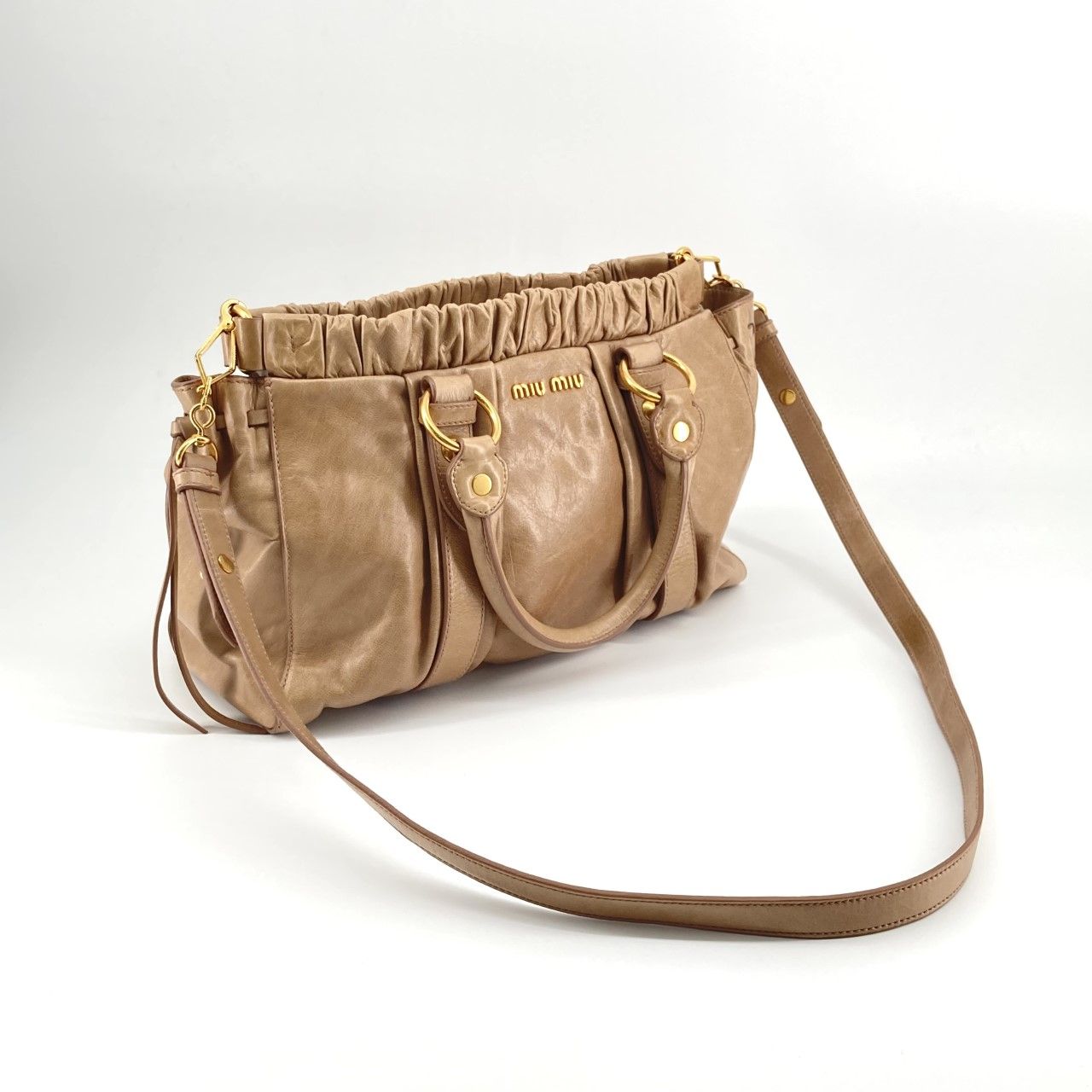 miu miuミュウミュウ　ヴィッテロ ラックス　ハンドバッグ レザー 本革 Miu Miu（ミュウ ミュウ） VITELLO LUX ヴィッテロ リュクス 2WAY