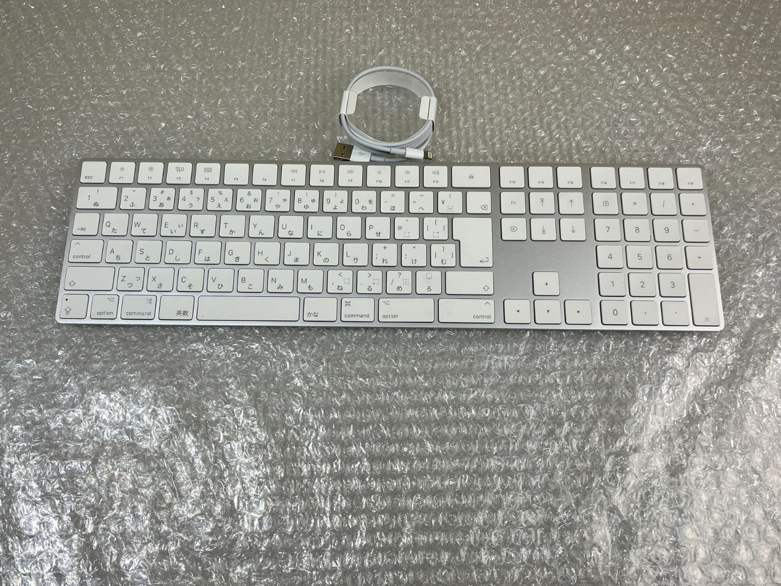 ◇Apple Magic Keyboard A1843 テンキー付き 日本語配列 動作確認済