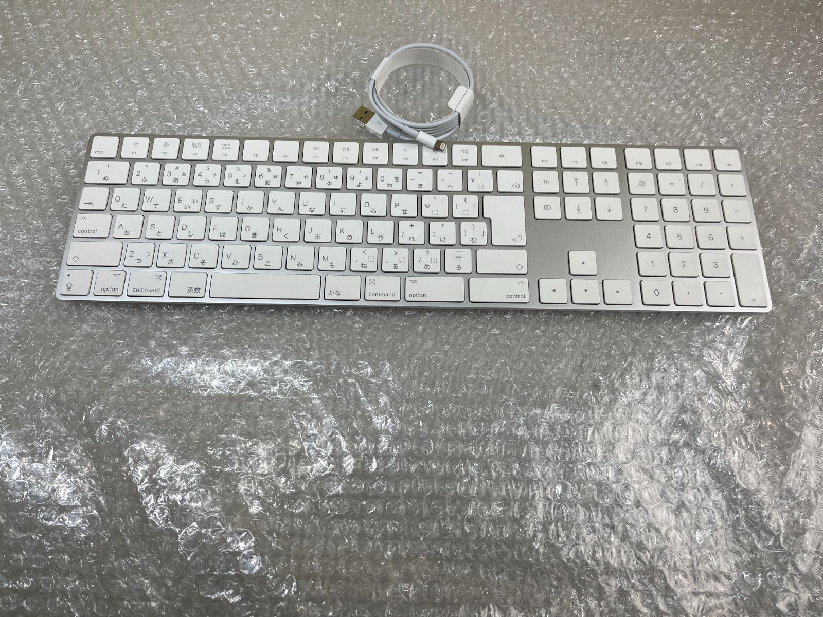 ◇Apple Magic Keyboard A1843 テンキー付き 日本語配列 動作確認済