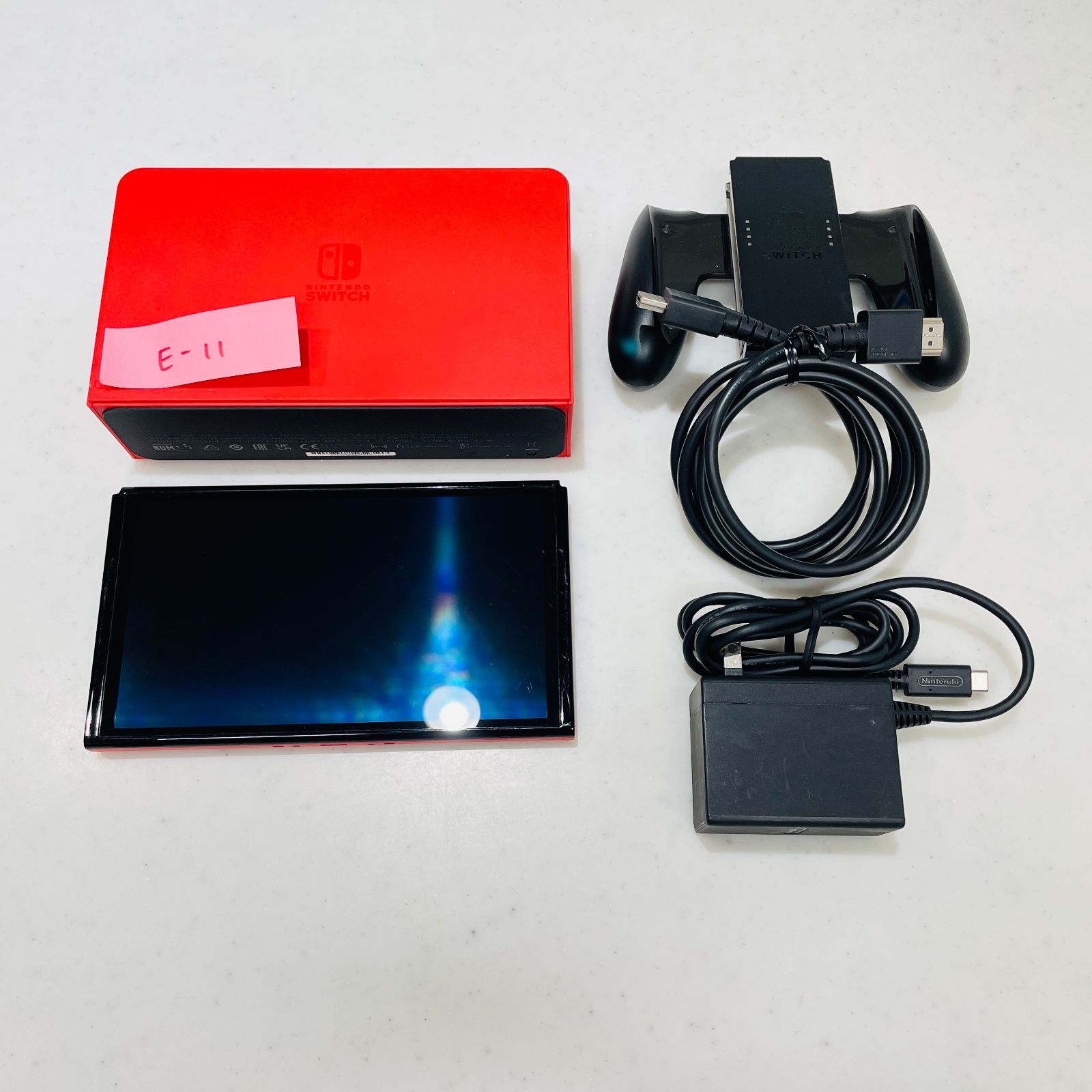 2023年製 Nintendo Switch 有機ELモデル マリオレッド 本体/レッド