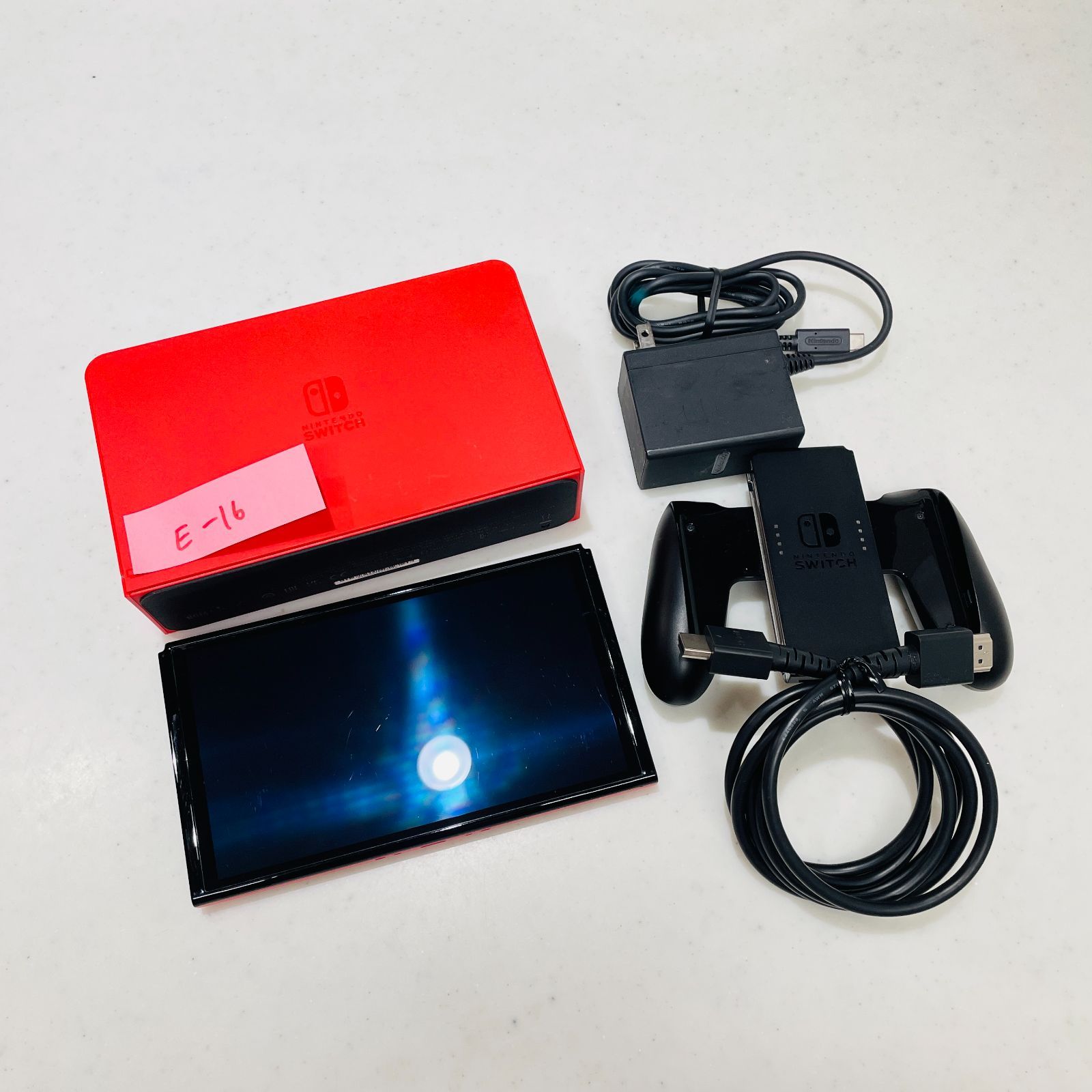 2023年製 Nintendo Switch 有機ELモデル マリオレッド 本体/レッド