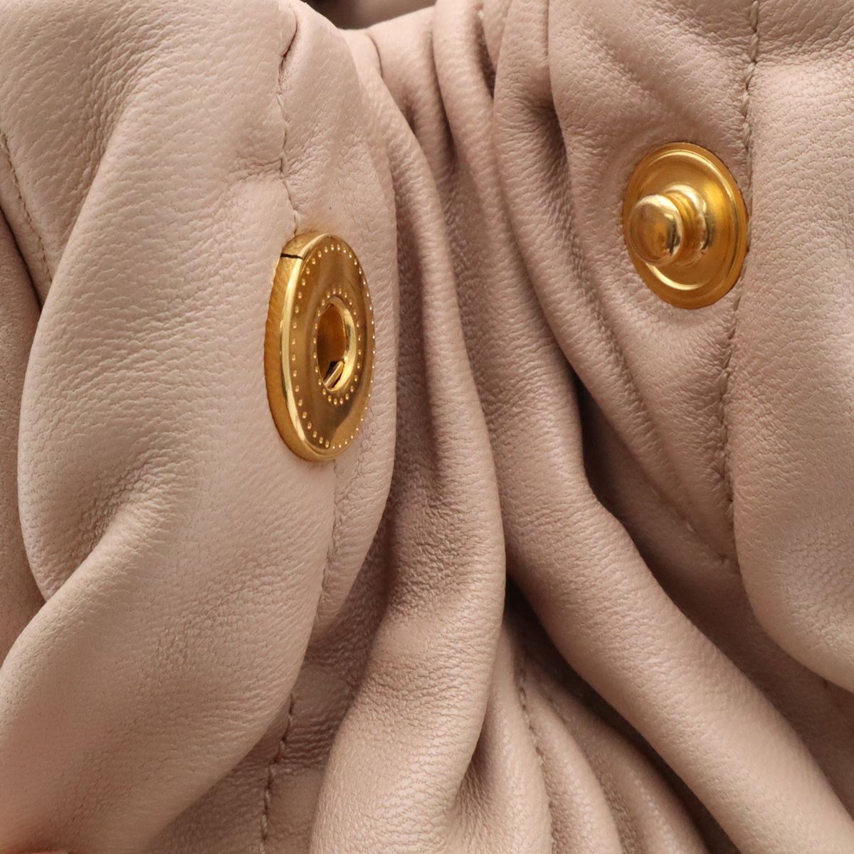 Miu Miu ミュウ ミュウ ミュウミュウ マテラッセ ギャザー