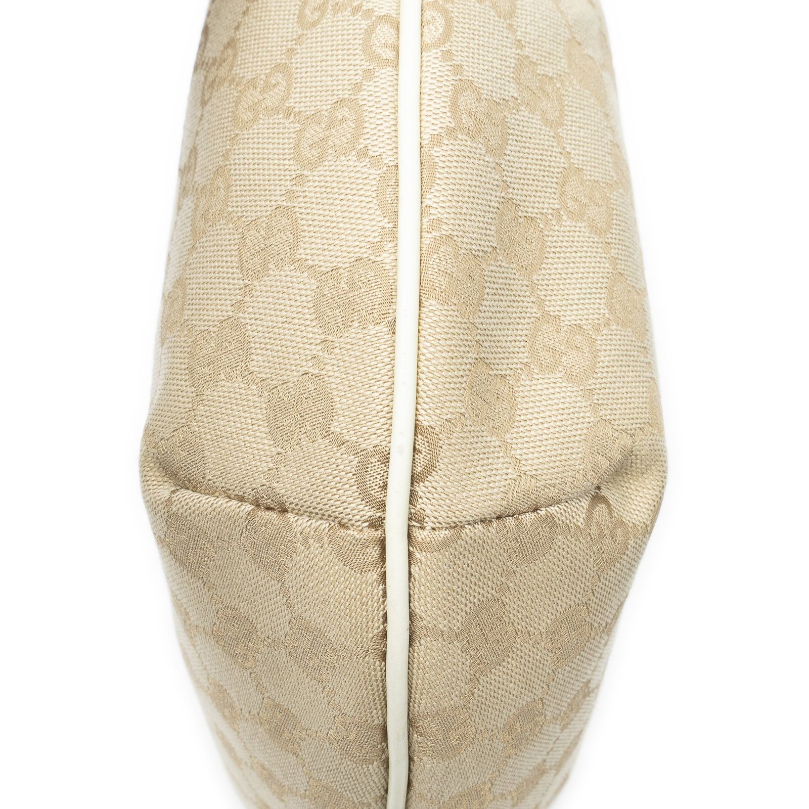 中古] GUCCI グッチハーフムーン ジップ メッセンジャーベージュ 
