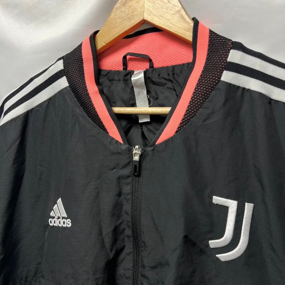 正規品 / 3XL adidas アディダス ユヴェントス 22-23 トレーナー ブラック ウィンドブレーカー