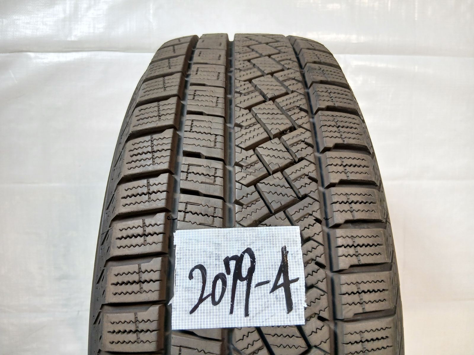 ◇新品ピレリ185/60R15+中古アルミスタッドレスセット ヤリス、ヴィッツ 美品』ピレリスタッドレス 185/60R15 15インチ アルミホイール