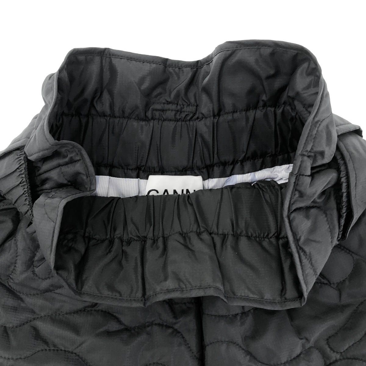 ganni キルティングショートパンツ ベルト付 黒 ブラック GANNI キルティングショートパンツ ganni キルティングショートパンツ