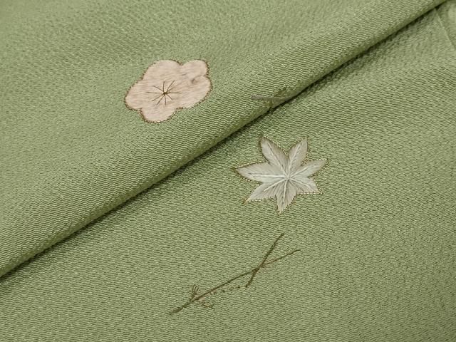 正絹上質な小紋草花文鬼しぼ縮緬＊S。(訪問着、袋帯なども出品してい 