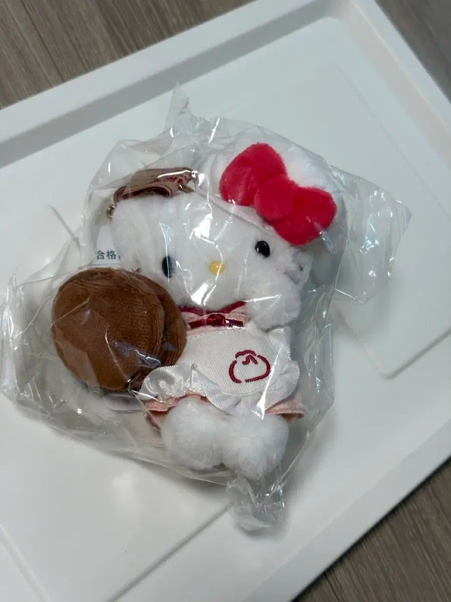 上海限定 ギャザーバッグ hello kitty(ハローキティ) シェフ 6,181円