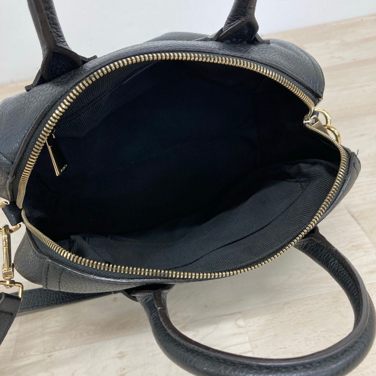 FURLA/フルラ 2way ハンドバッグ/ショルダーバッグ ブラック ゴールド