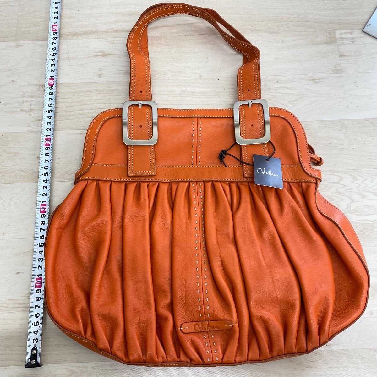 極美品 COLE HAAN コールハーン ハンドバッグ/トートバッグ オレンジ レザー ギャザーデザイン シルバー金具 レディース[OA05386]