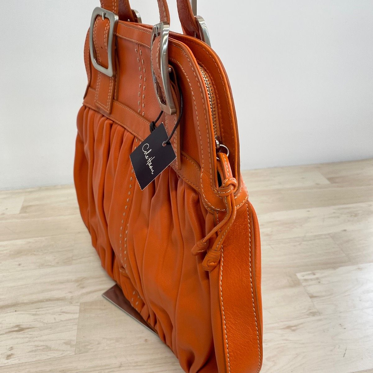 極美品 COLE HAAN コールハーン ハンドバッグ/トートバッグ オレンジ レザー ギャザーデザイン シルバー金具 レディース[OA05386]