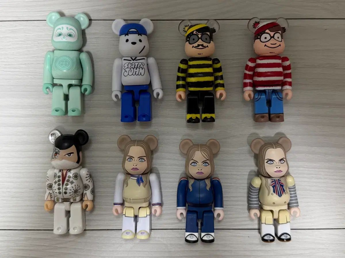 BE@RBRICK(ベアブリック) 8種 カード O