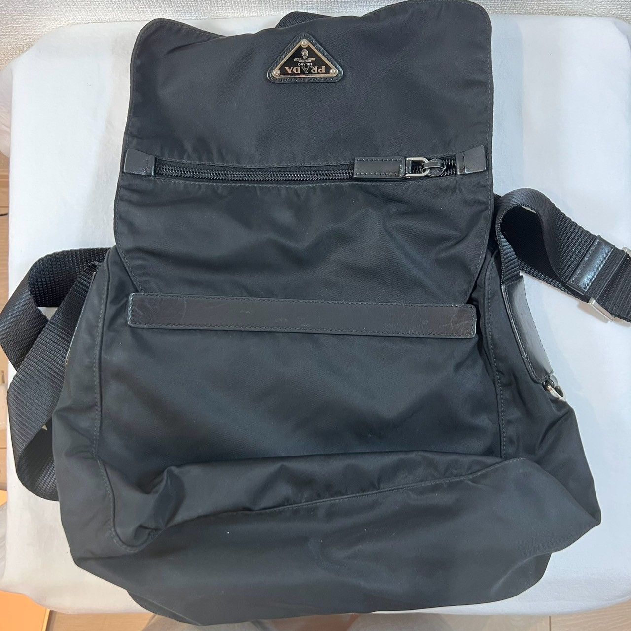 PRADA プラダ BT8994 VELA ナイロン メッセンジャーバッグ ショルダー