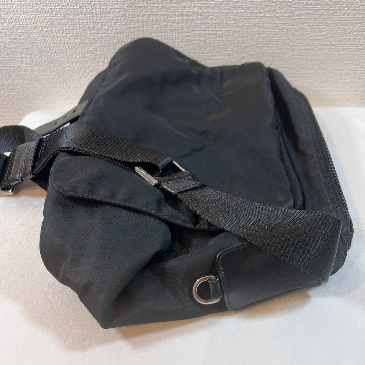 PRADA プラダ BT8994 VELA ナイロン メッセンジャーバッグ ショルダー