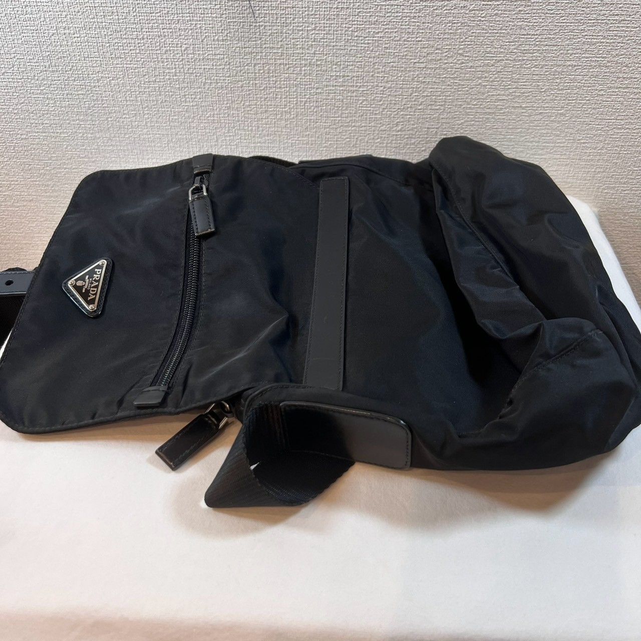 PRADA プラダ BT8994 VELA ナイロン メッセンジャーバッグ ショルダー