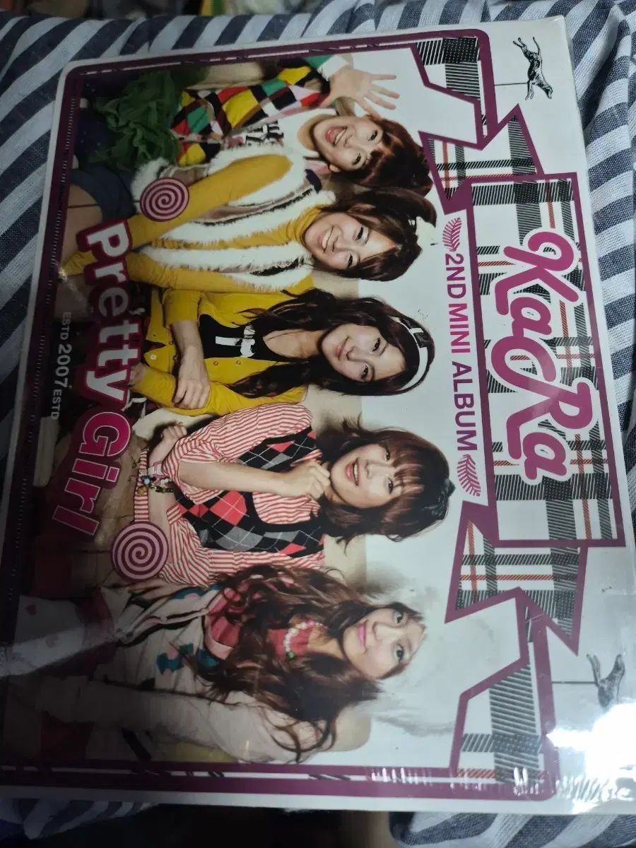KARA Pretty Girl 2nd Mini Album 未開封品 【公式通販】