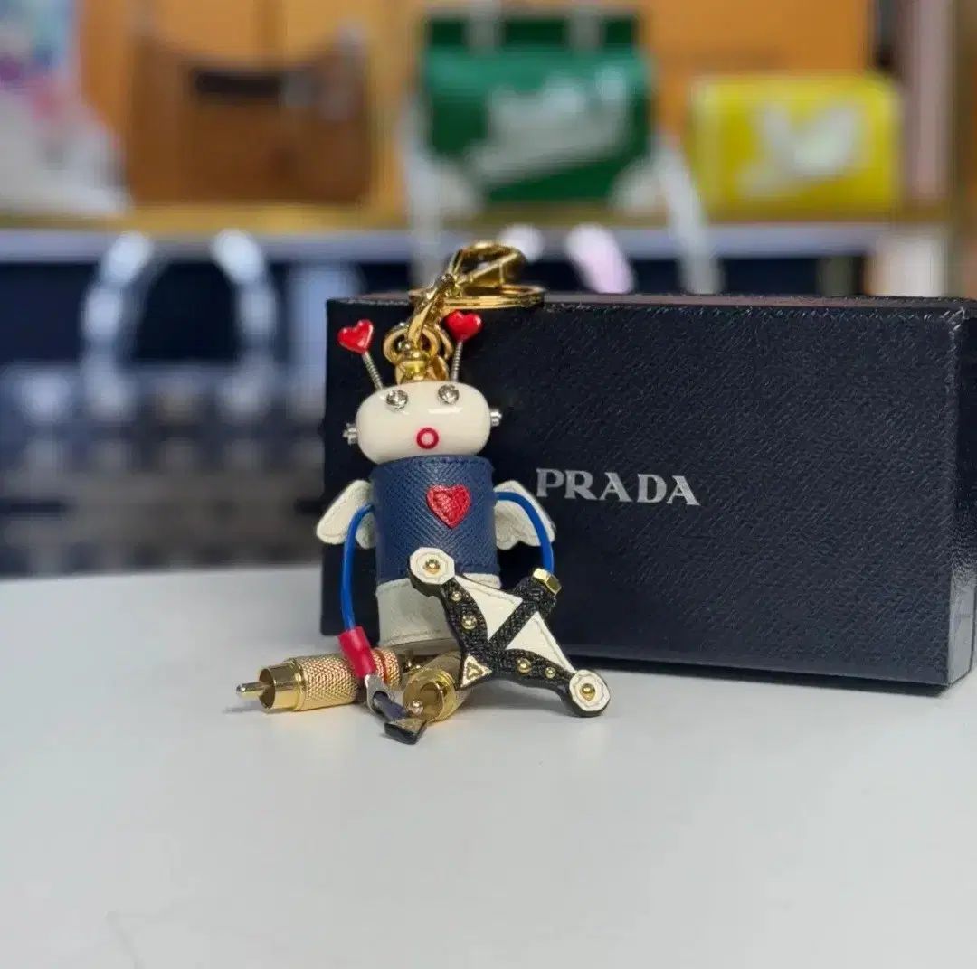 PRADA プラダ ロボット キーホルダー