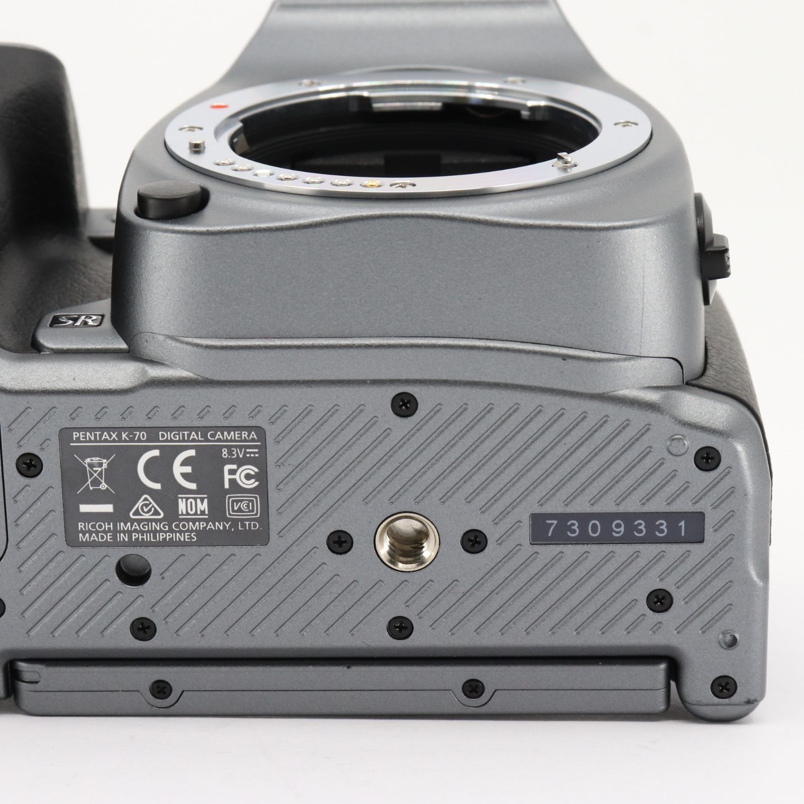 Pentax K-70 ボディ シルキーシルバーペンタックス シャッター回数242