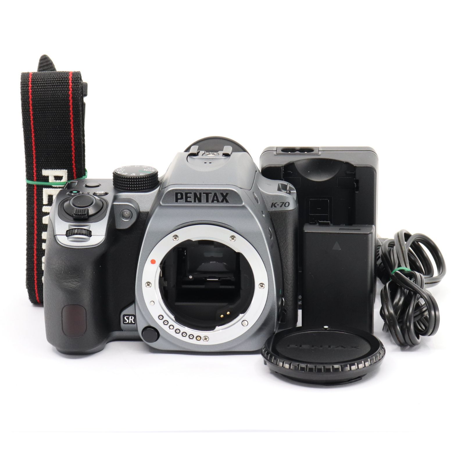 Pentax K-70 ボディ シルキーシルバーペンタックス シャッター回数242回 新品級 完動 保証付｜C044
