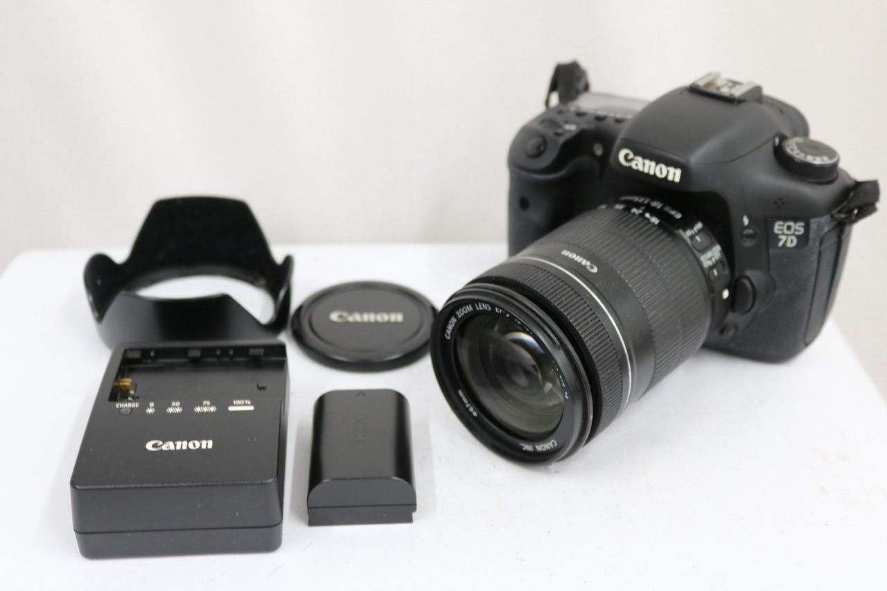 【返品保証】 【シャッター9815回】キャノン Canon EOS 7D EF-S 18-135mm F3.5-5.6 IS デジタル一眼 e16504