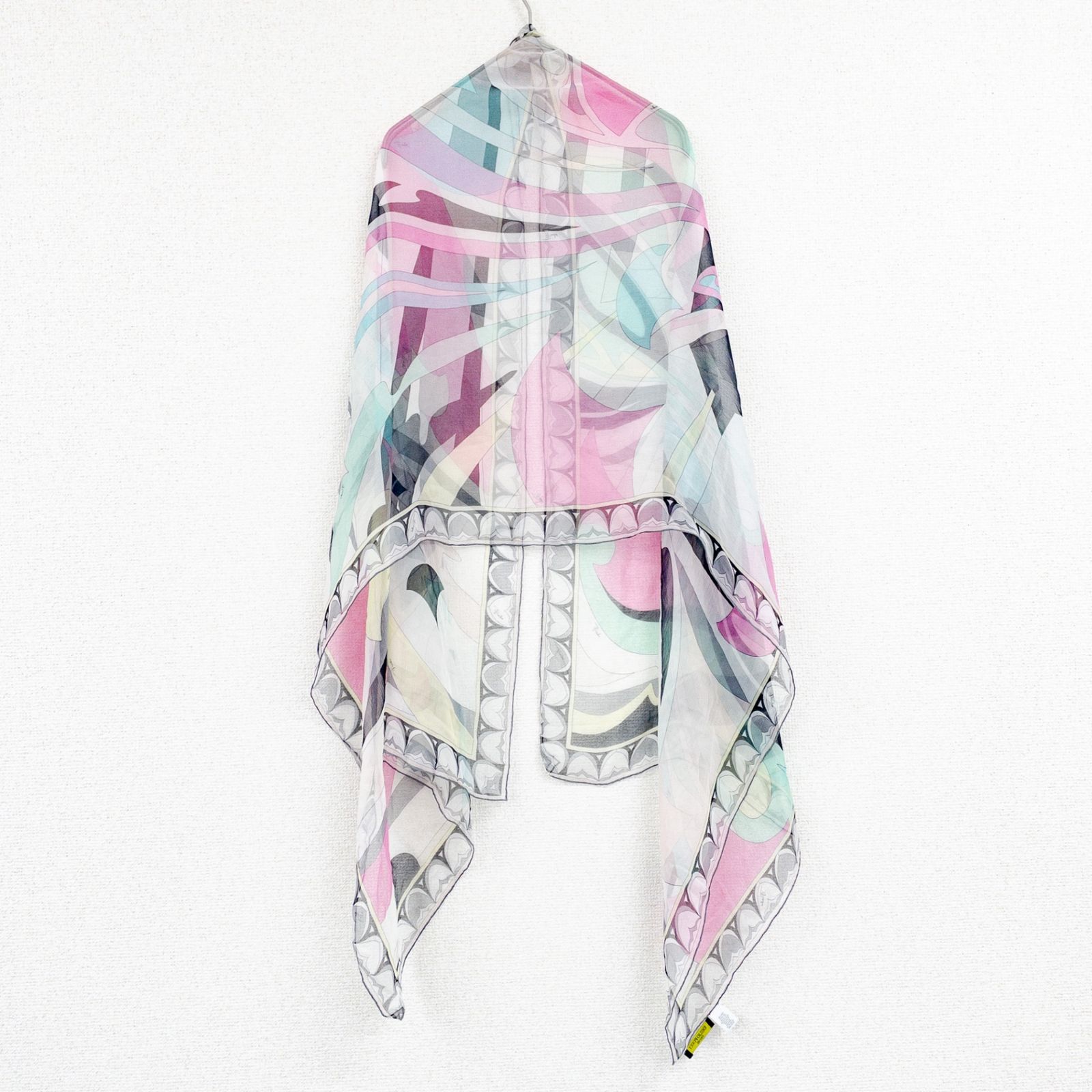 Y*o様 EMILIO PUCCI エミリオプッチ　シルクウール大判ショール　ス EMILIO PUCCI エミリオプッチ ショール ストール スカーフ 総柄 大判