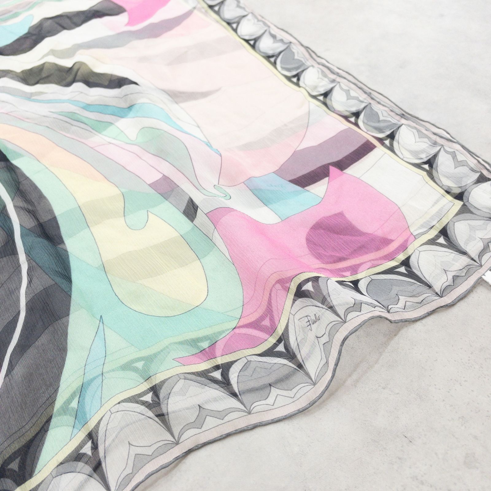 EMILIO PUCCI エミリオプッチ ショール ストール スカーフ 総柄 大判