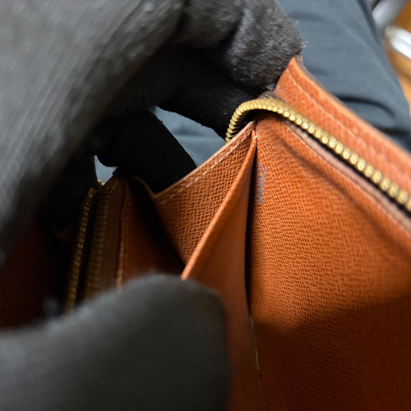 LOUIS VUITTON ポルトモネジップ モノグラム 2つ折り財布 y48 ポルト モネ ジップ Louis Vuitton ルイ ヴィトン モノグラム 長