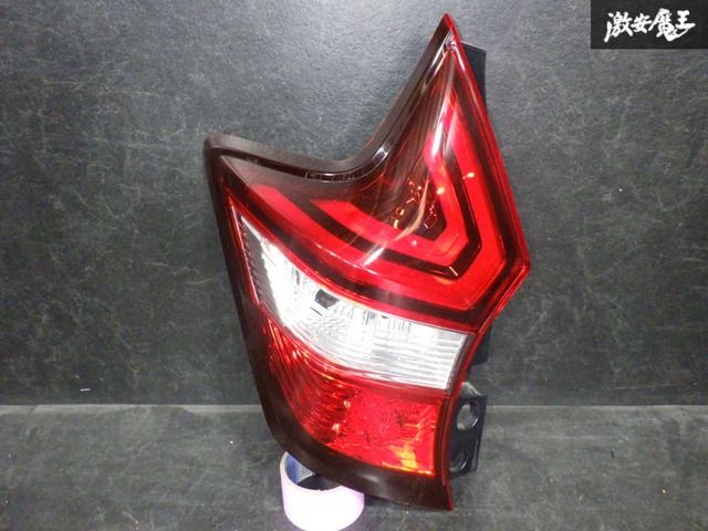 良品！ 即発送！】日産 NISSAN 純正 ノート E12 後期 LED テールライト
