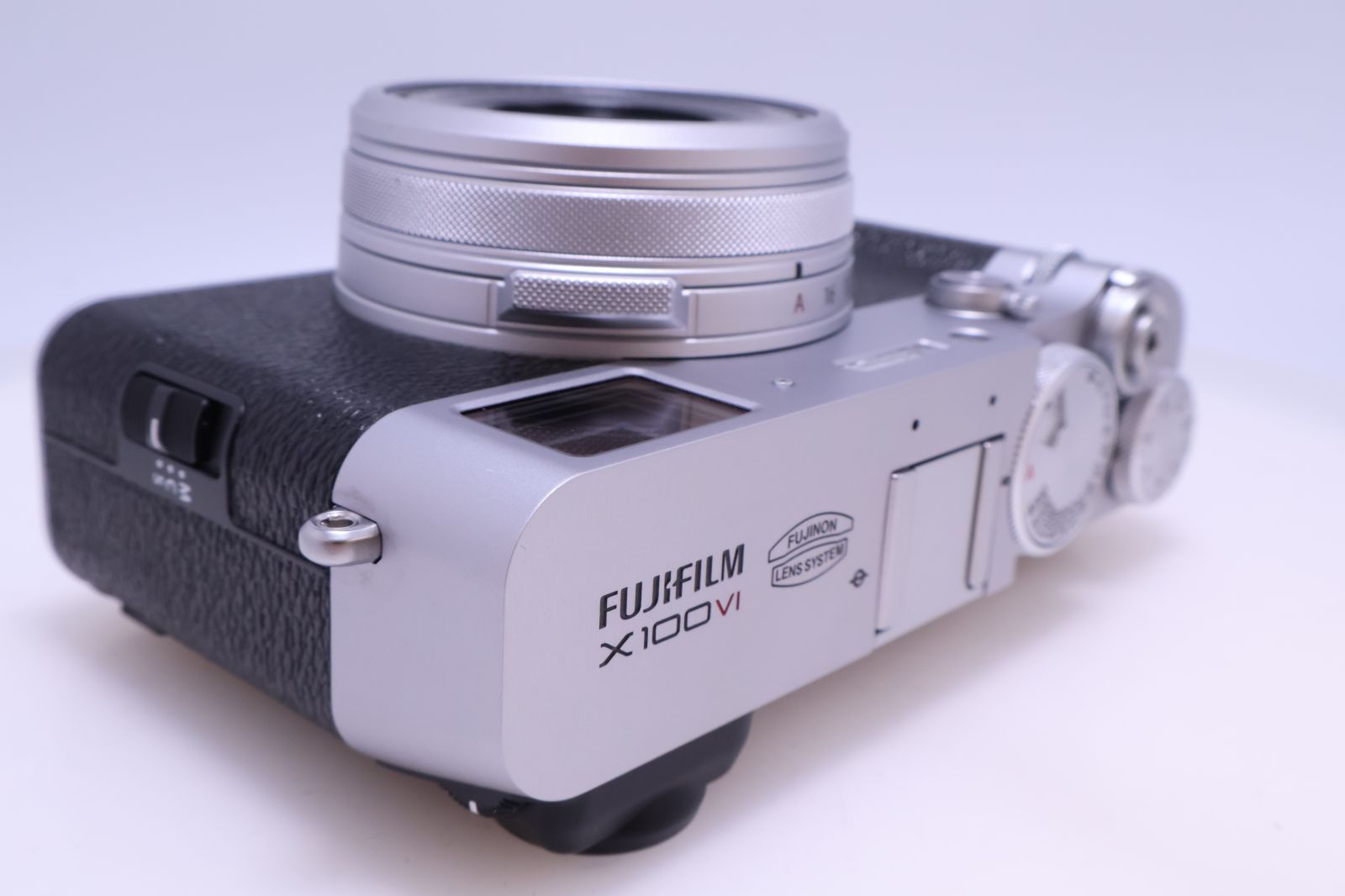 1,500回 ほぼ新品】FUJIFILM X100Ⅵ シルバー 日英二言語モデル
