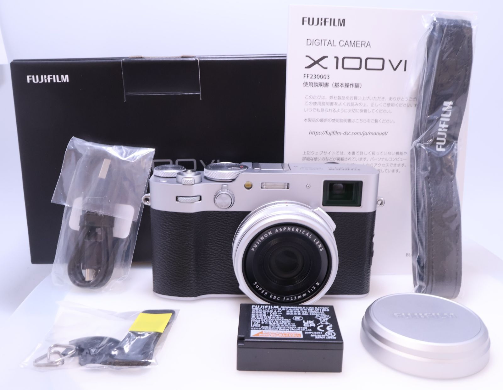 1,500回 ほぼ新品】FUJIFILM X100Ⅵ シルバー 日英二言語モデル