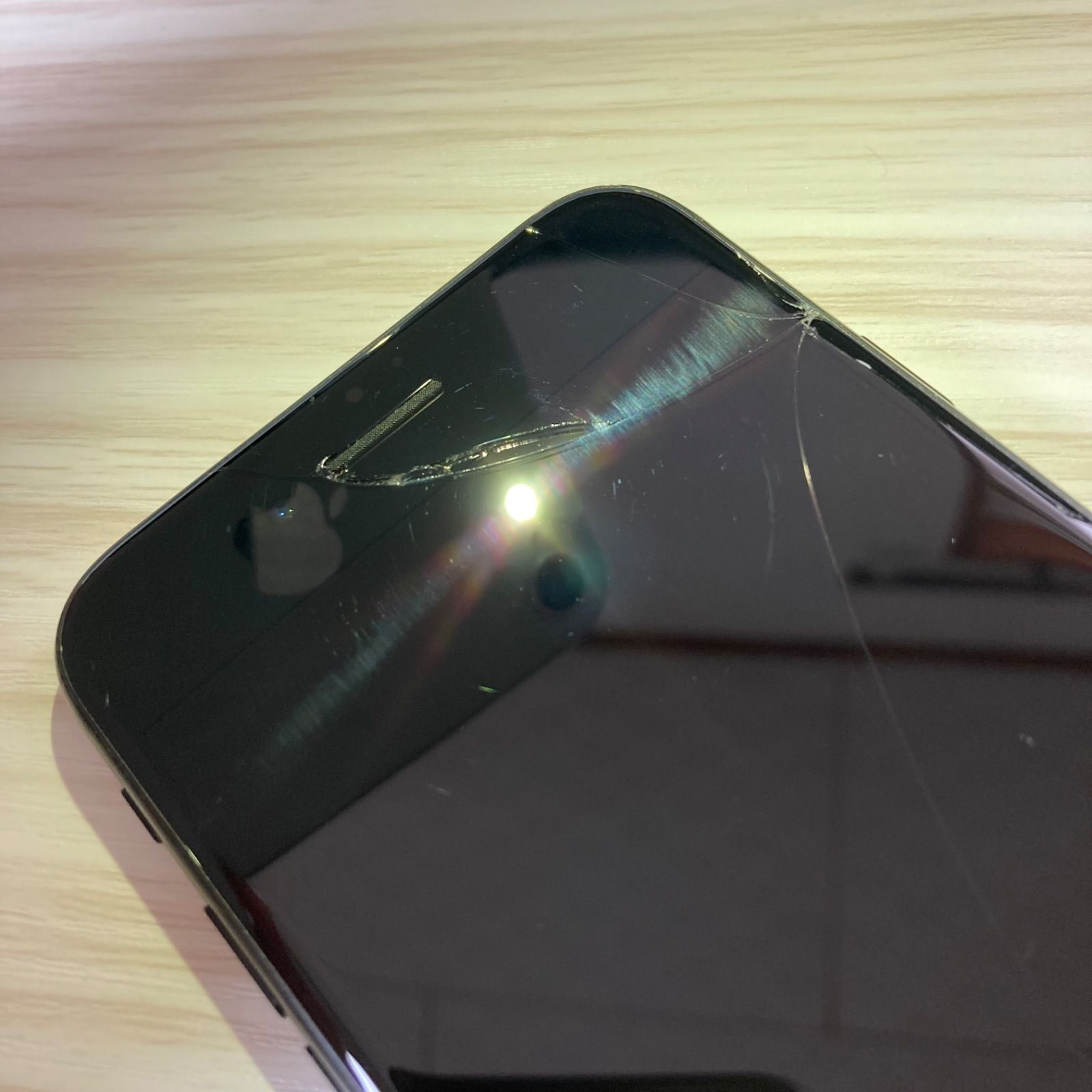 iPhone7 128GB JET BLACK バッテリー73% SIMフリー - メルカリ