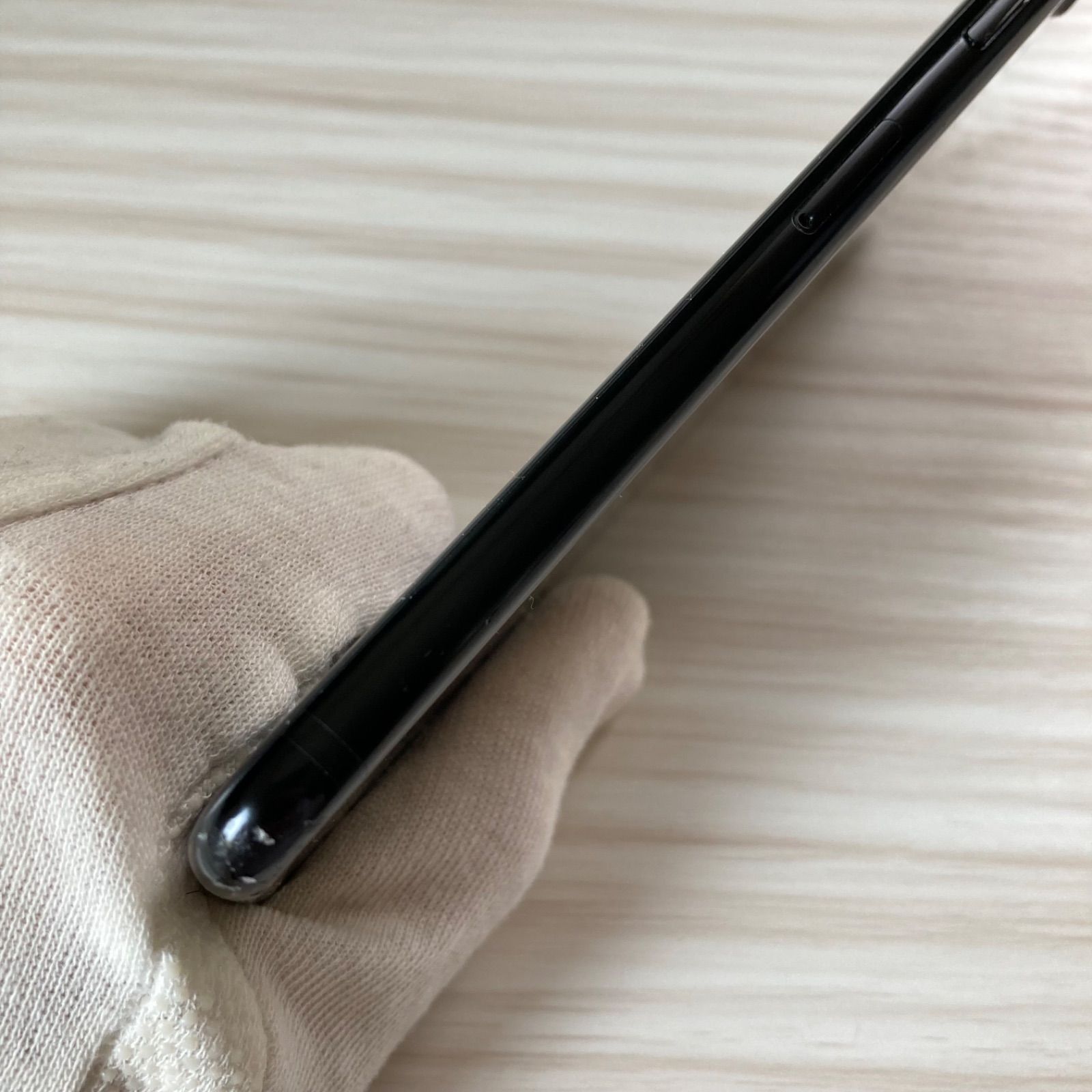 iPhone7 128GB JET BLACK バッテリー73% SIMフリー - メルカリ