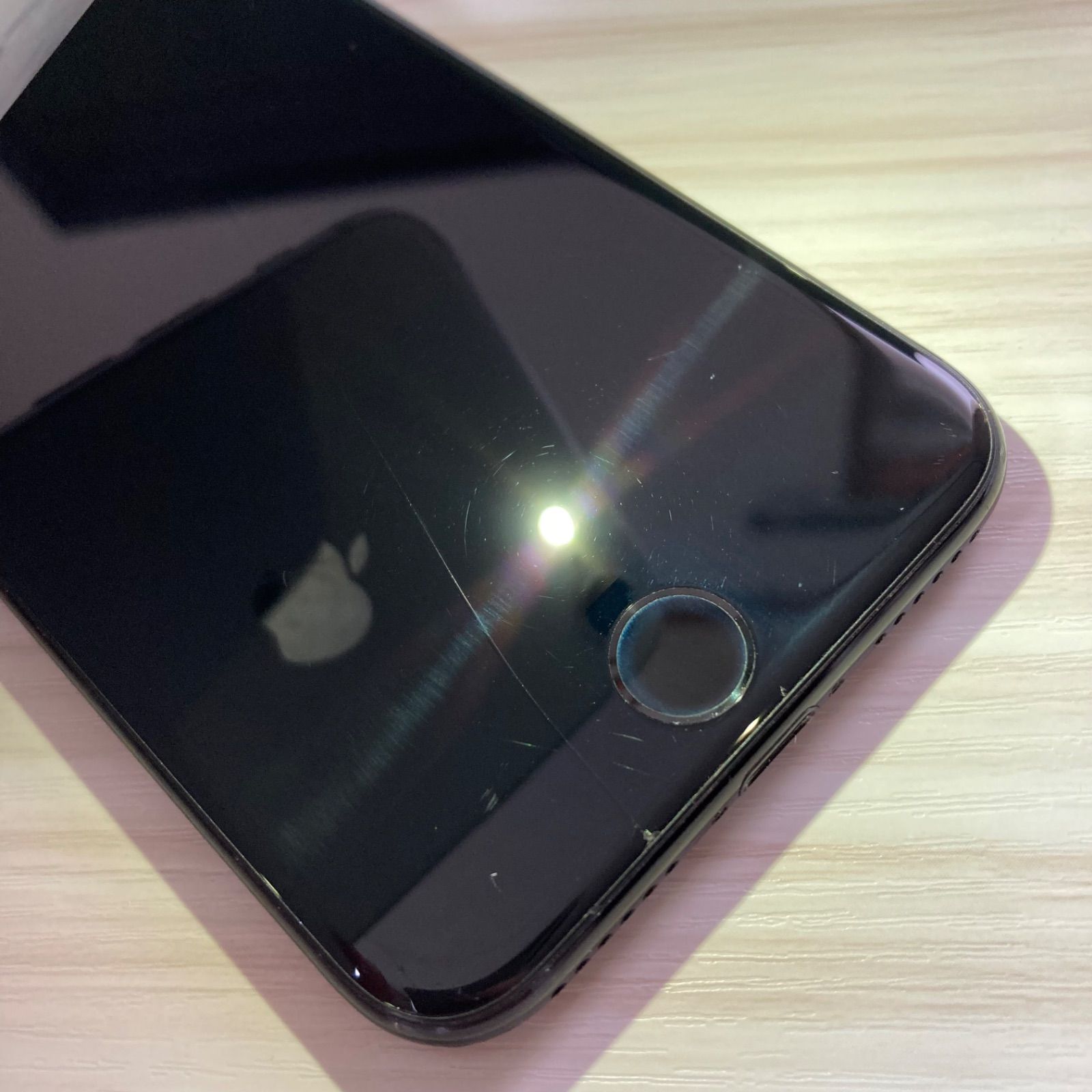 iPhone7 128GB JET BLACK バッテリー73% SIMフリー - メルカリ