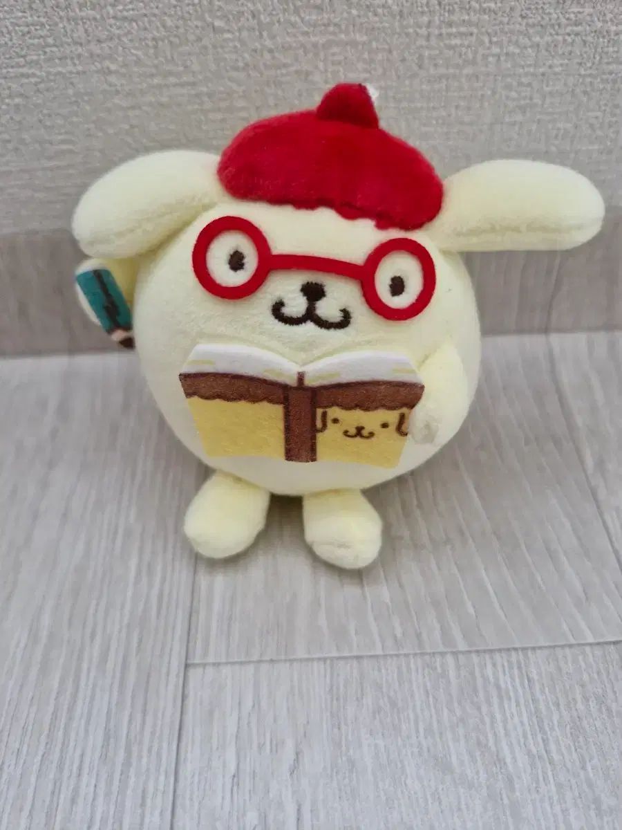 ポムポムプリン ぬいぐるみ レッド ベレー帽 メガネ マスコット