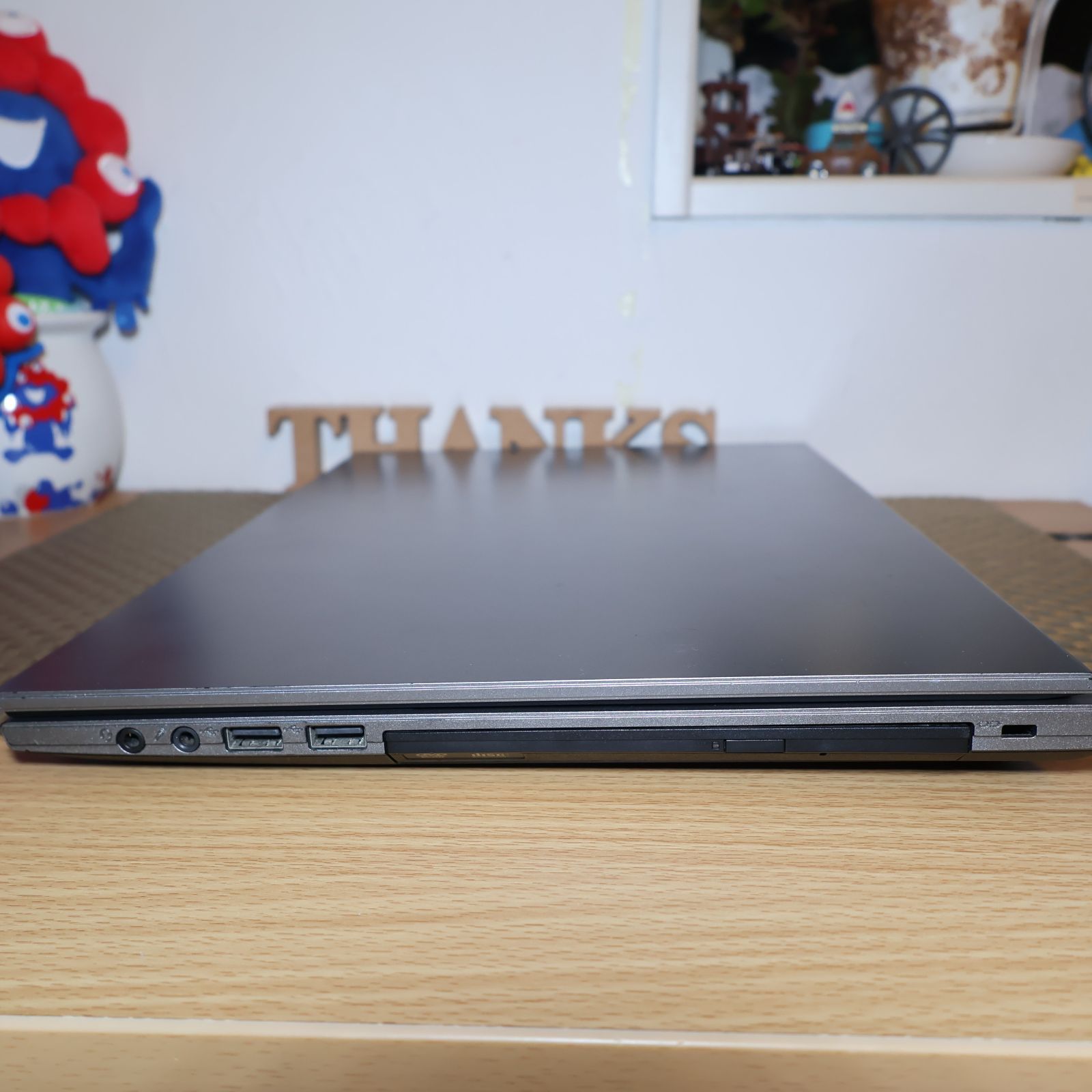 Win11正式対応10世代i3/メ8/SSD/DVD/FHD液晶/無線/カメラ - メルカリ