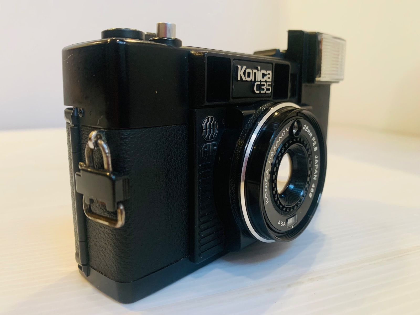完動品】フィルムカメラ Konica C35 AF【ジャスピンコニカ】 - メルカリ
