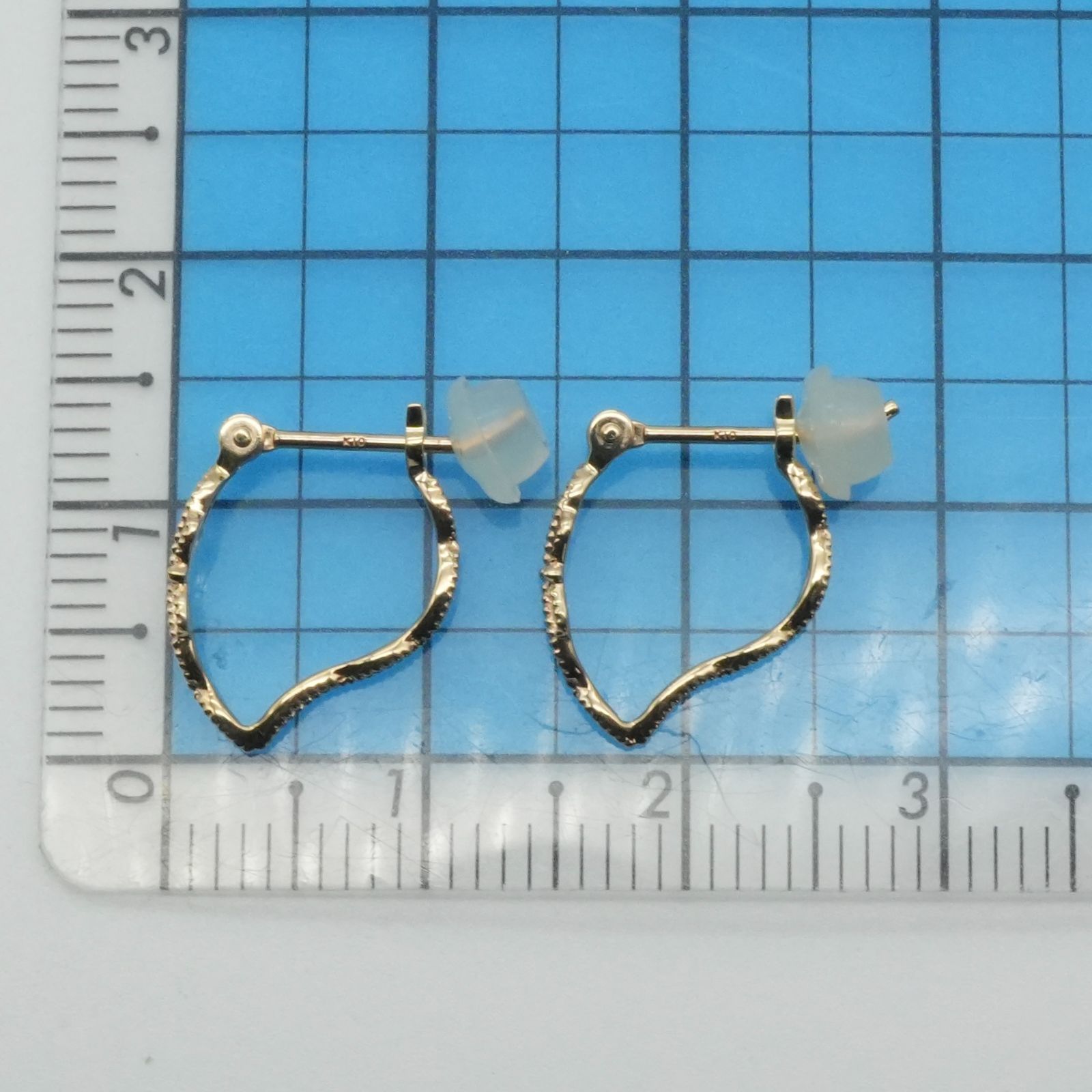 美品 アガット フープ K10 透かし フラワー ピアス agete/25-09 - メルカリ