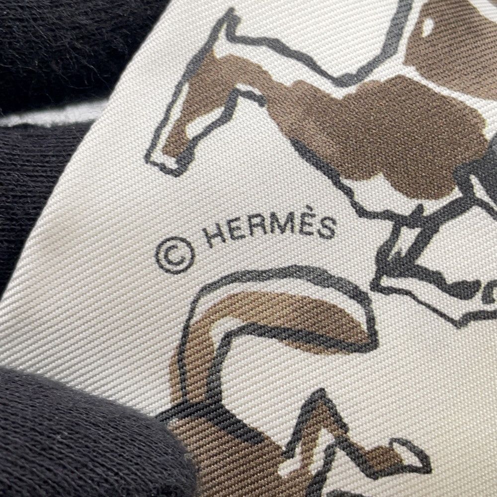エルメス スカーフ ツイリー 自由の馬 Chevaux en Liberte HERMES