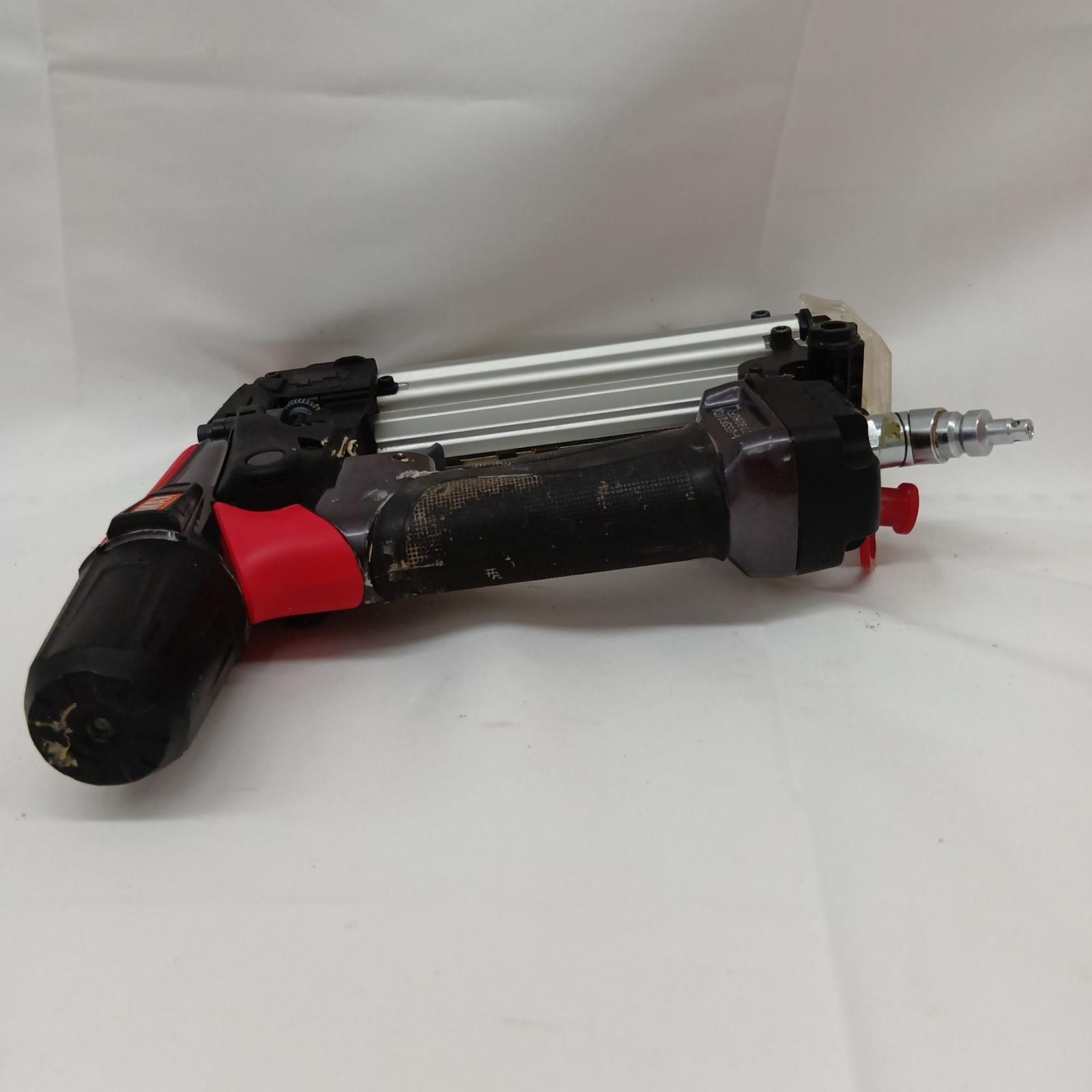 MAX(マックス) HA-55SF2(D) 高圧フィニッシュネイラ 高圧55ｍｍ 中古C ケース付き