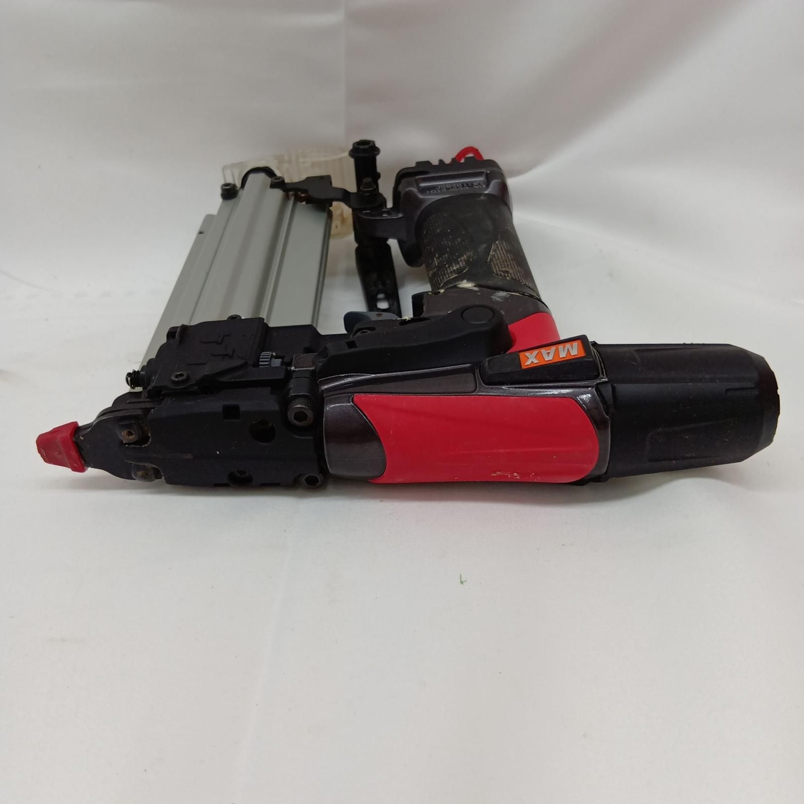 MAX(マックス) HA-55SF2(D) 高圧フィニッシュネイラ 高圧55ｍｍ 中古C ケース付き
