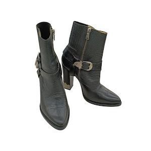 TOGA PULLA トーガ プルラ メタルバックル ヒールショートブーツ