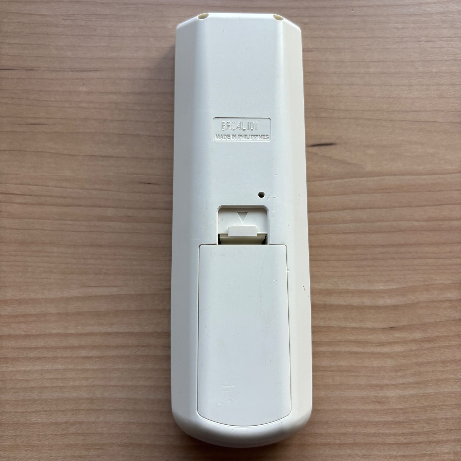 ダイキン DAIKIN BRC4L101 リモコン エアコン 除菌 清掃済み 中古