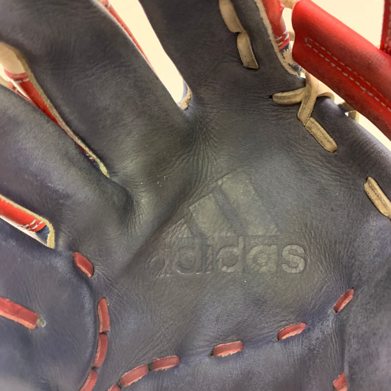 アディダス adidas GLJ62 トリコロールカラー 軟式 大人 一般 内野手用