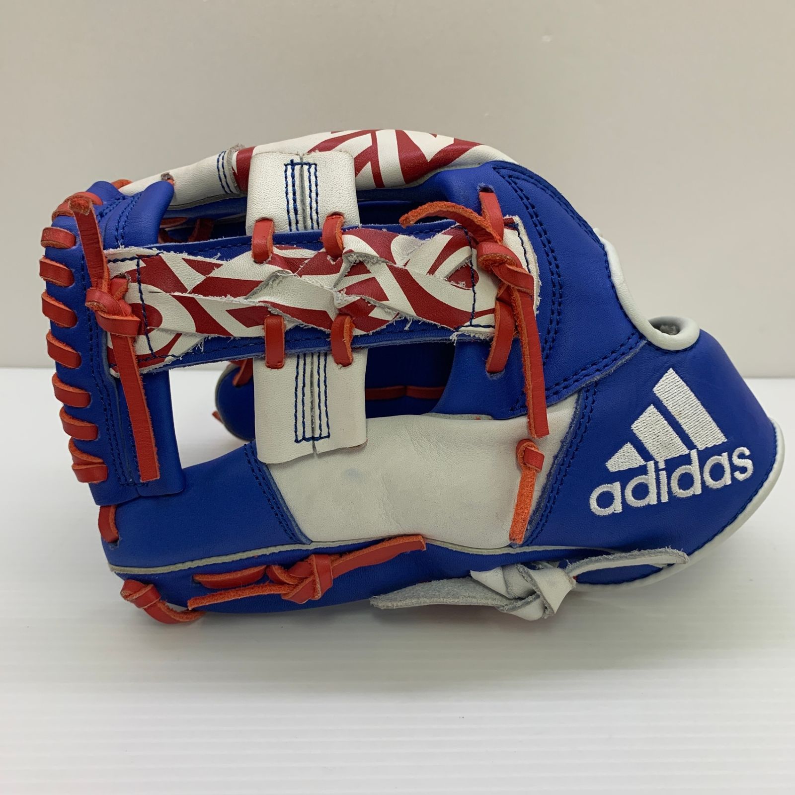 中古品 アディダス  軟式 内野手用グローブ FTJ09 3932 アディダス adidas INT93 軟式 大人 一般 内野手用 グローブ グラブ 左