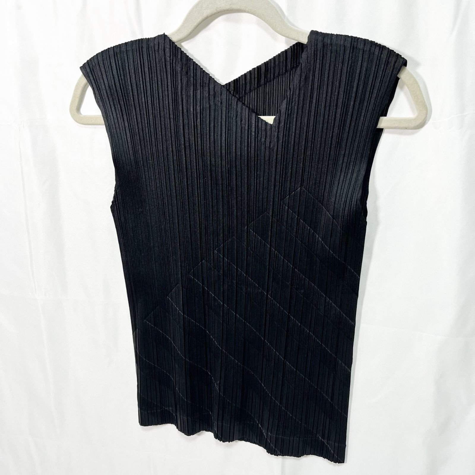 ISSEY MIYAKE イッセイミヤケ PLEATS PLEASE プリーツプリーズ