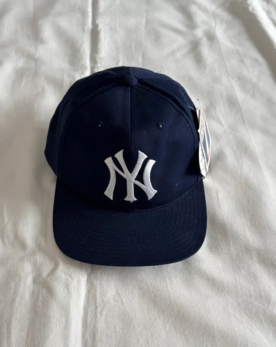 90s logo 7 ニューヨークヤンキース スナップバック 未使用 新品
